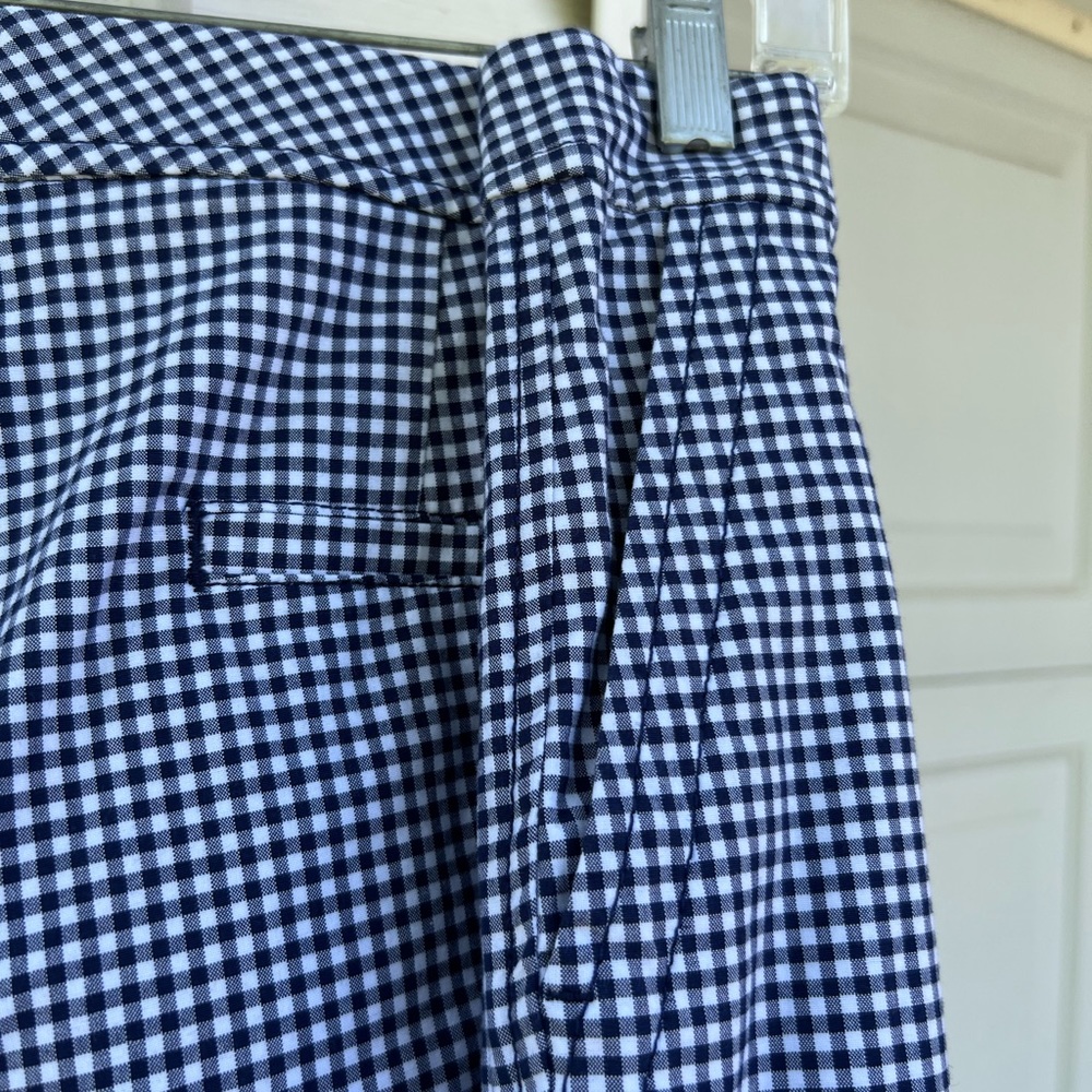 NWT Talbots Fun & Classic Navy White Gingham Check 7” Chino Shorts - Picture 2 of 6